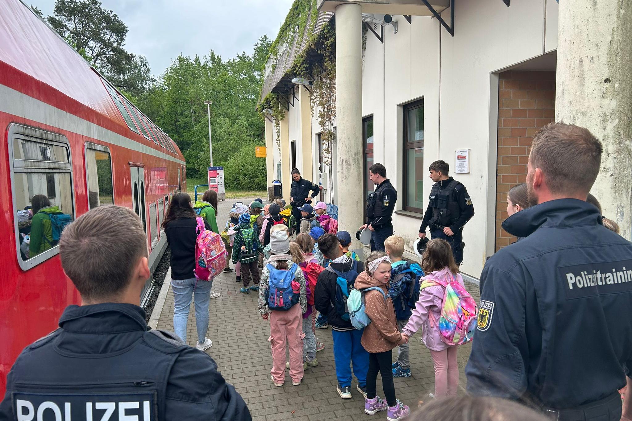 In einer Wagon-Attrappe werden Einsätze geübt